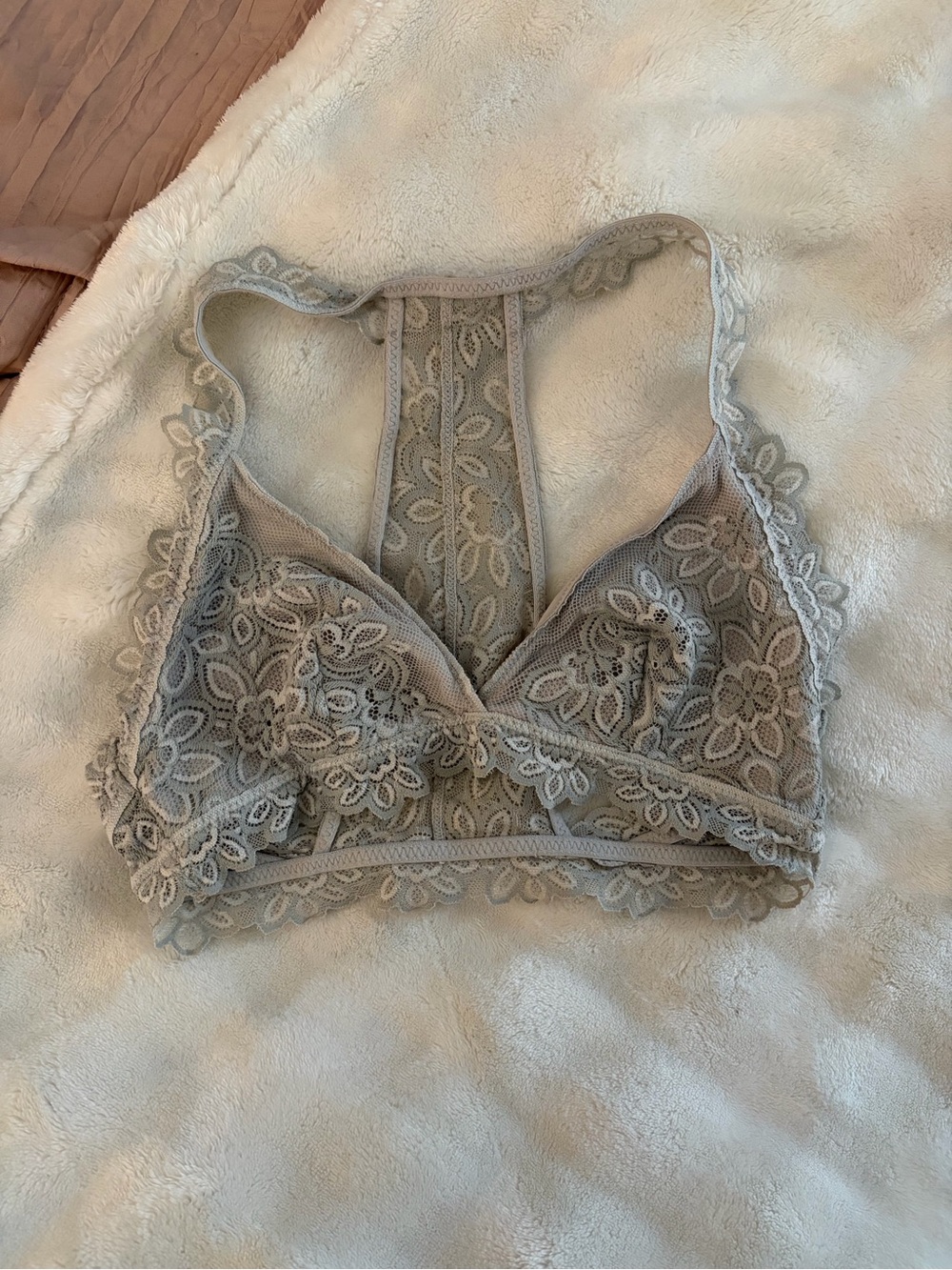 Aerie Grey Scalloped Floral Lace Racerback Bralette ✨